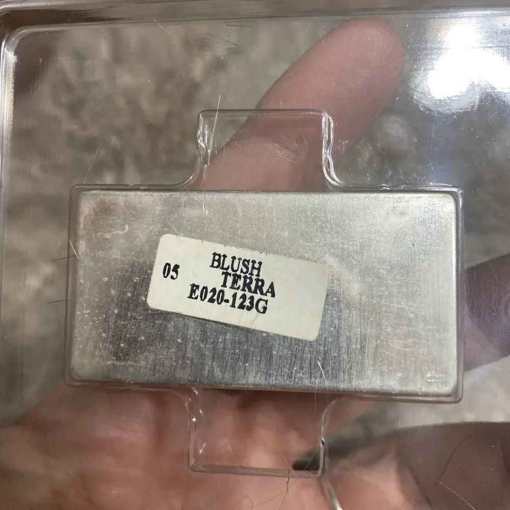 Calvin Klein Blush‎ Single Refill In Shade 05 Terra  New Rare